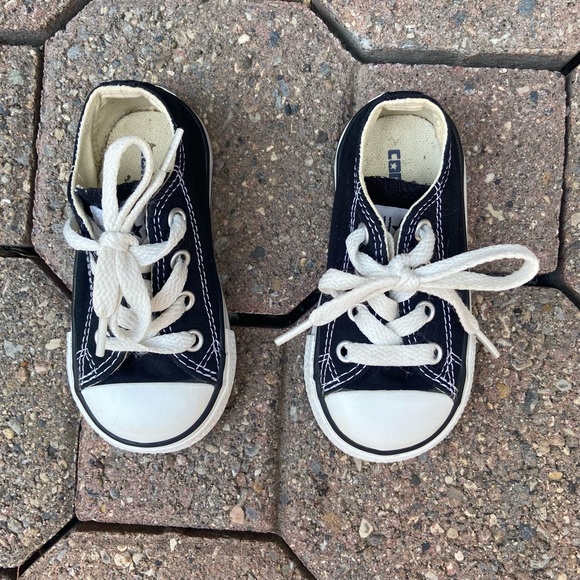 Converse All Star Chuck Taylor kids black, white lace up sneakers. Size 5. Use. - Picture 10 of 10